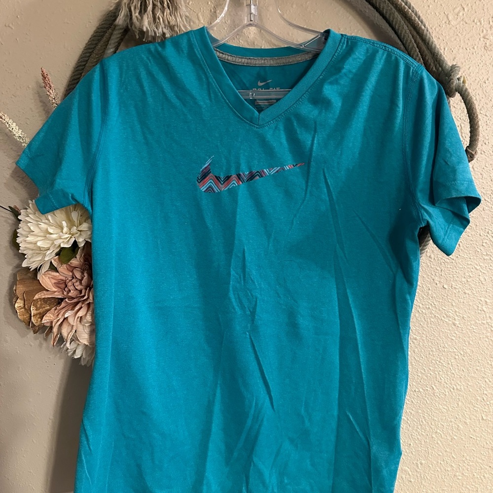 Girl’s Nike Teal T-Shirt sz XL